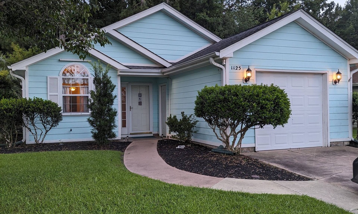 Surfside Beach House | Great Central Location Mid-Strand/2 pools/only 15 Minutes to Beach & Attractions