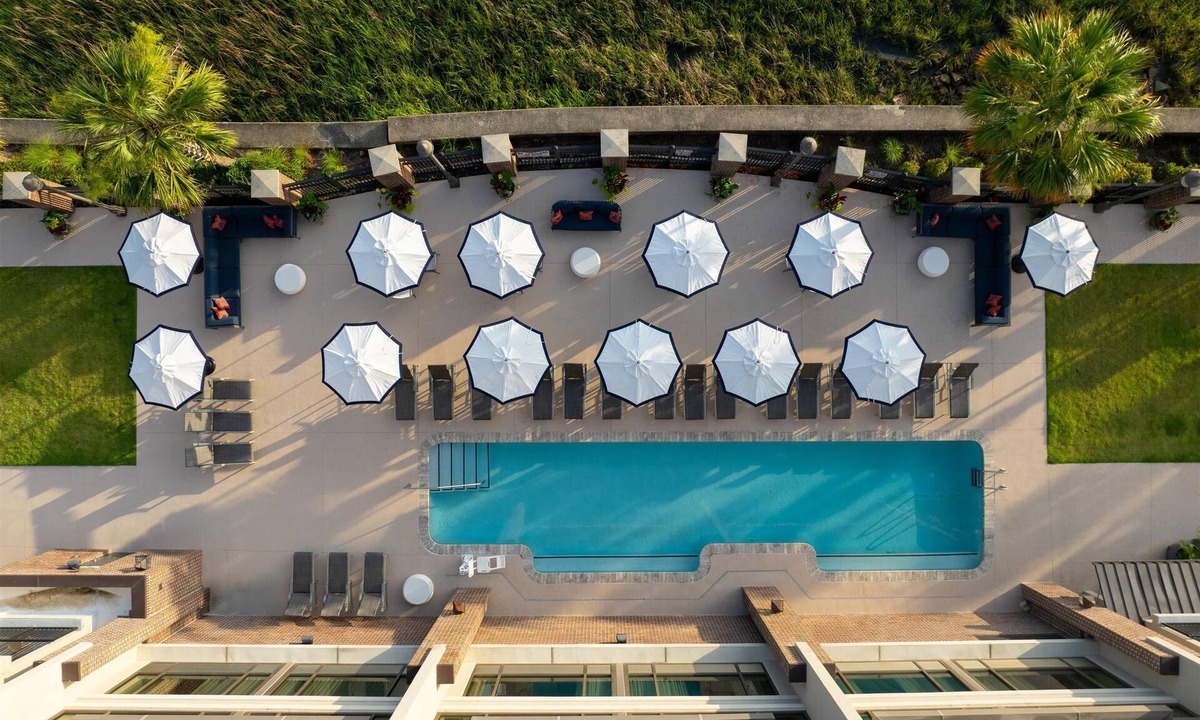 Downtown Charleston Hotel | Hilton Garden Inn Charleston Waterfront/Downtown