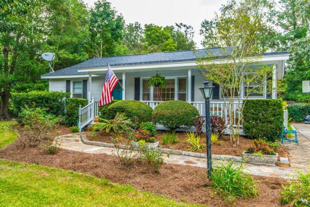 Charleston House | Hip Island House