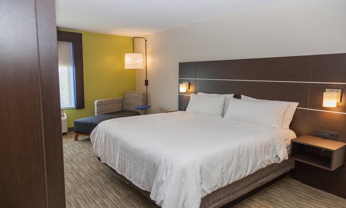 Garner Hotel | Holiday Inn Express Clayton (Se Raleigh) by IHG