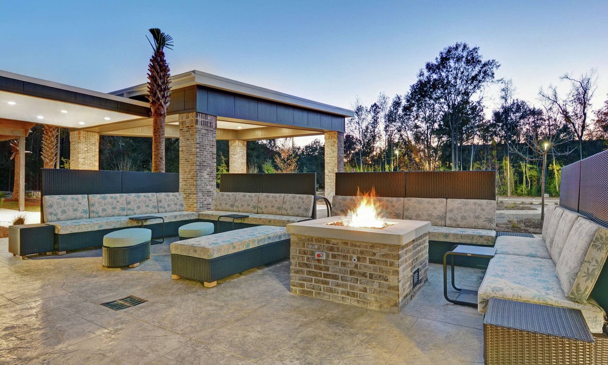 Charleston Hotel | Home2 Suites by Hilton Charleston Daniel Island