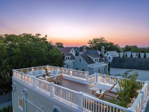 Cannonborough Elliotborough House | Hot Tub & Rooftop & Parking - 3 Blocks to King