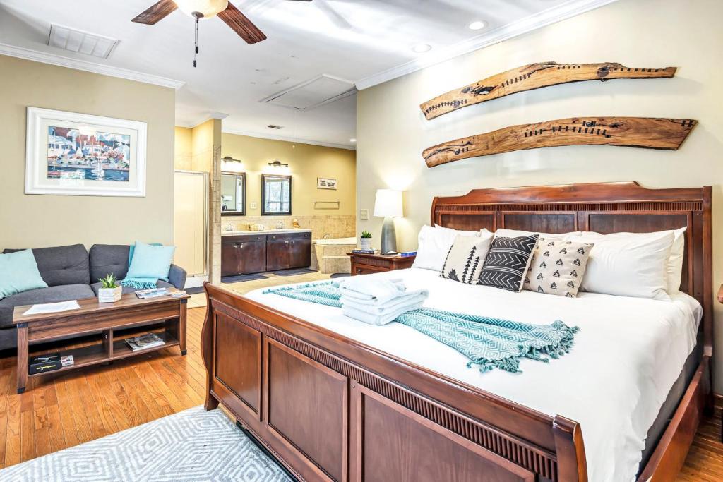 Charleston House | Island Nest