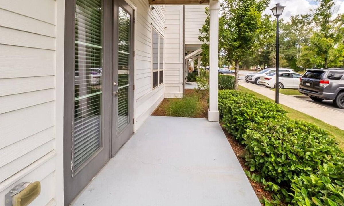 Summerville Apartment | Landing at Summer Wind - 1 Bedroom in Ashley Retreat
