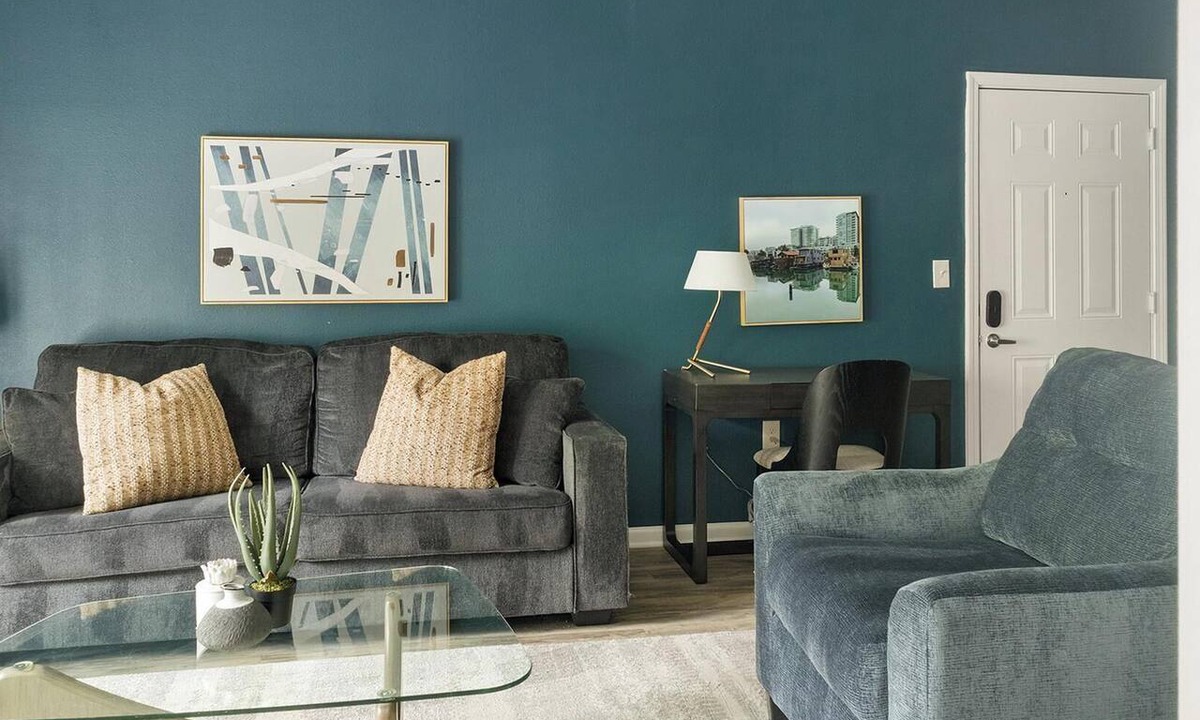 Charlotte Apartment | Landing | Beautiful 1BD, Clubhouse, Gym