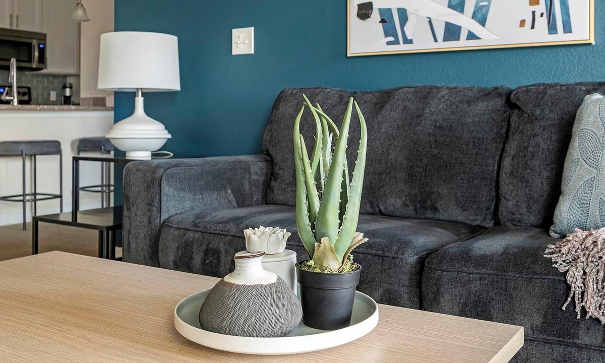 Charlotte Apartment | Landing | Stylish 2BD, Gym, Clubhouse