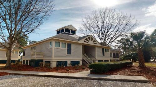 Litchfield by the Sea House | Litchfield Lakeside Escape Resort Perks by the Sea