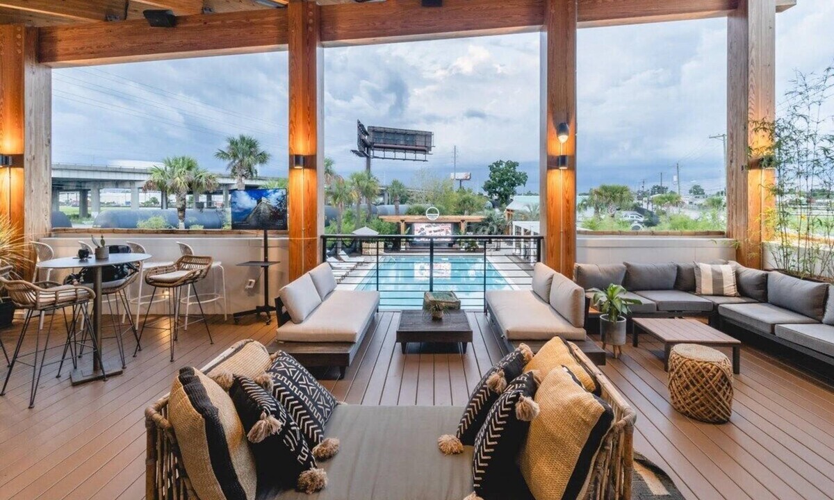 Cannonborough Elliotborough Cottage | Little Palm | Modern Getaway Walkable Neighborhood
