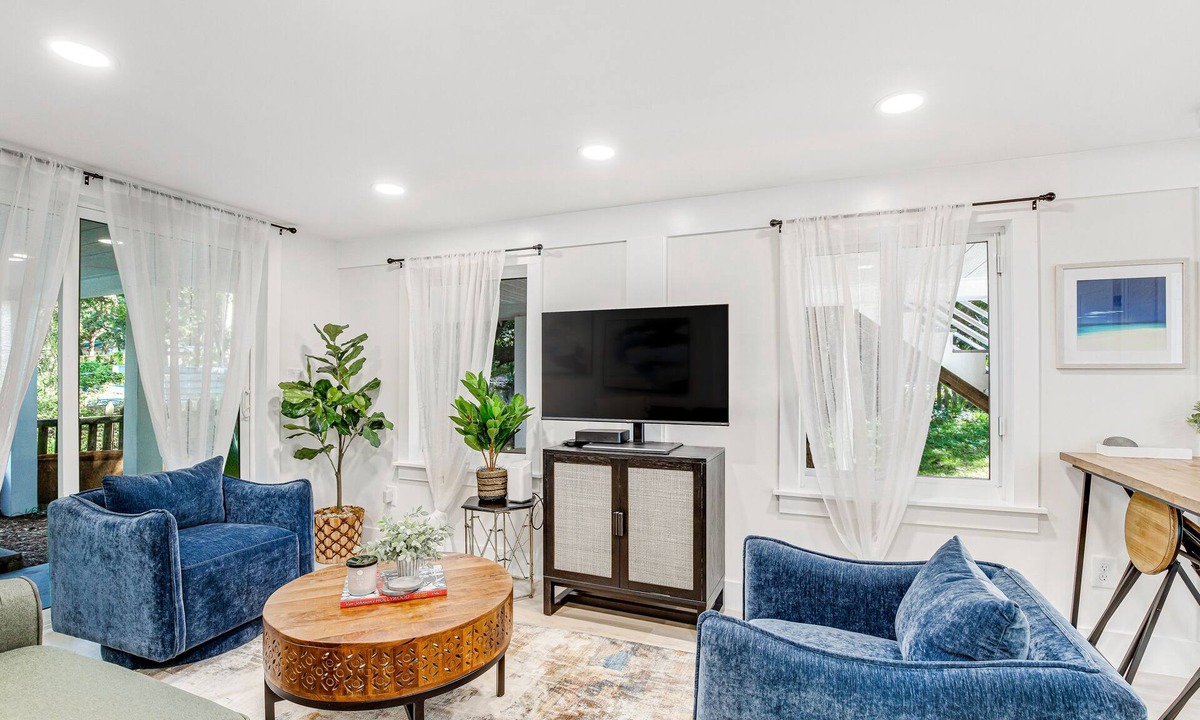 Folly Beach House | Lower Level of a Duplex with Two Patios & Fast WiFi - 1 Block to the Beach