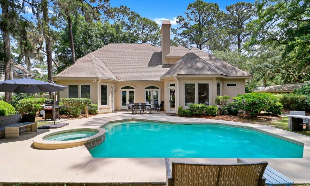 Heritage Woods House | Luxurious 4-bedroom retreat with Private Pool in Sea Pines