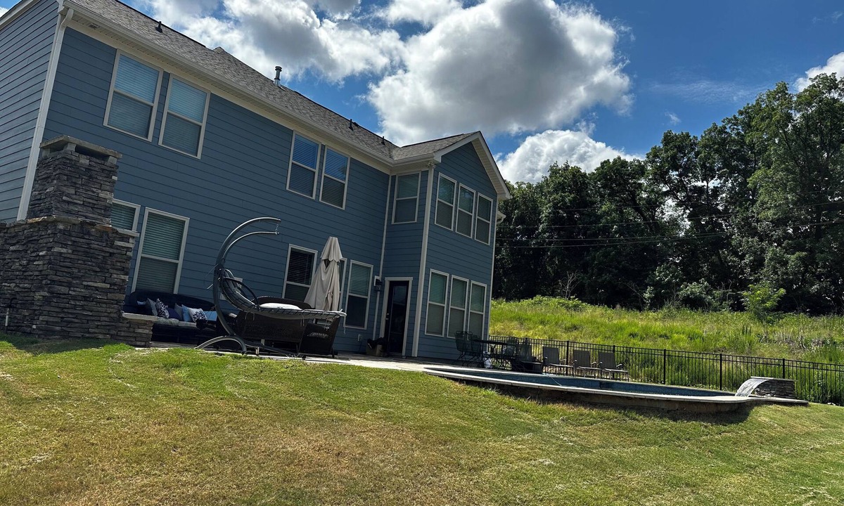 Riverview House | Luxury Oasis Pool & Patio Paradise Saltwater Pool & Outdoor Gas Fire Place