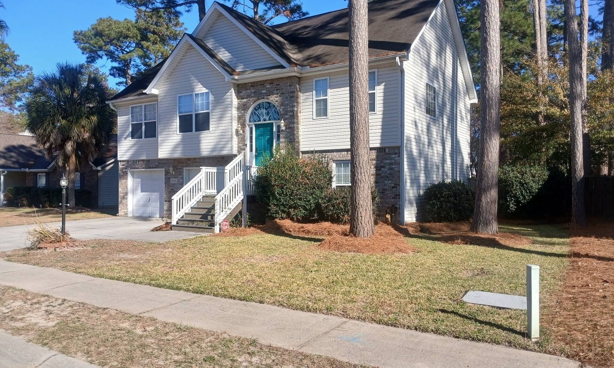 Summerville House | Marvelous split level 4-bedroom house in Summerville