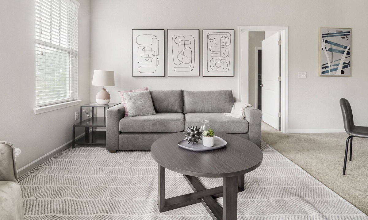 Johns Island Apartment | Modern Apartment in Prime Location (ID5679X21)