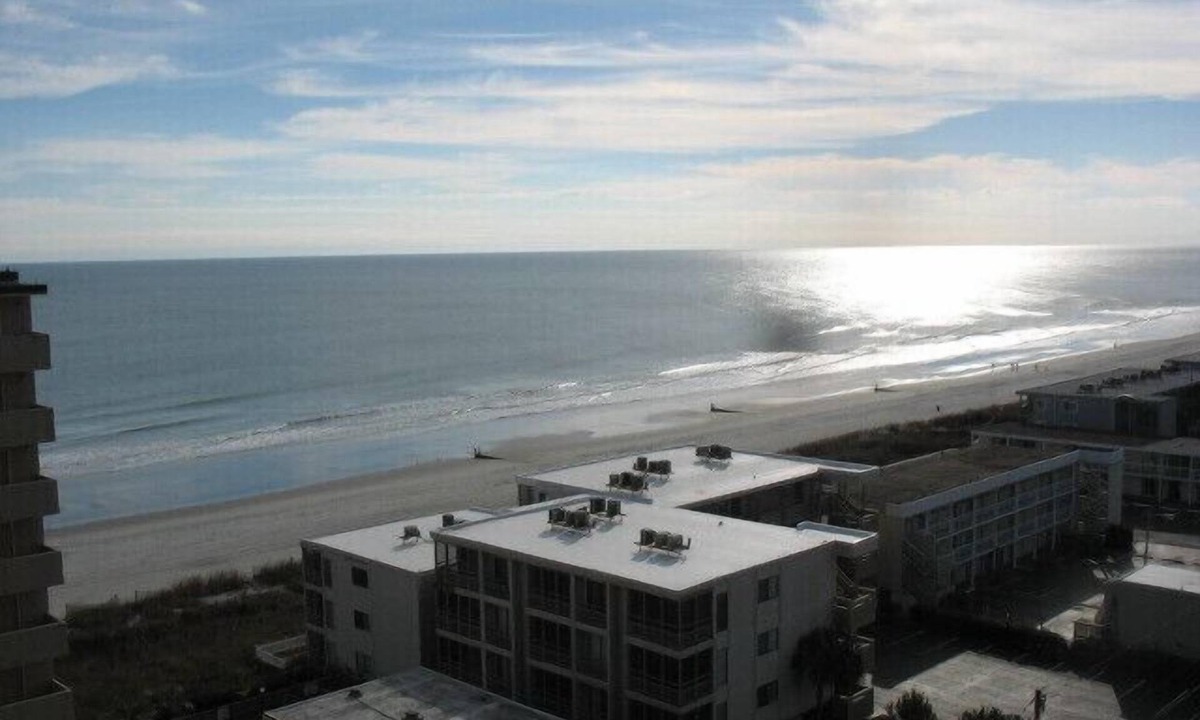 Crescent Beach Condo | Multi-Family Oceanview Condo - 3BR/3BA, Sleeps 8. Come to the beach!
