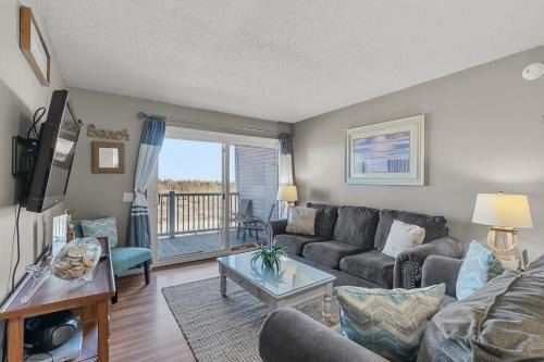 Windy Hill House | Nautical Watch 107 - Oceanfront - Windy Hill Section