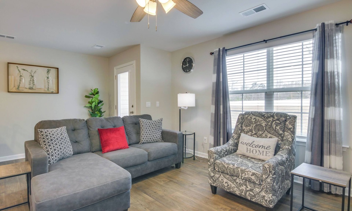 Sumter House | Near Base & Shopping: Modern Sumter Townhome!