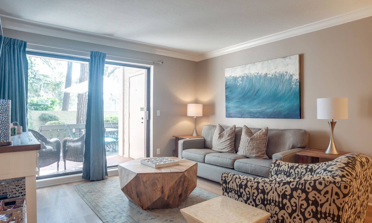 Harbour Town Condo | Newly Renovated/Golf Clubhouse View/1st Fl/1 BR/1BA/Private Patio/Sofa Bed/Pool