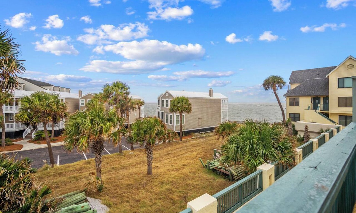Saint Helena Island Villa | Ocean View Condo, Golf Cart Included, Private Patio, Newly Redecorated - 607 Newhaven