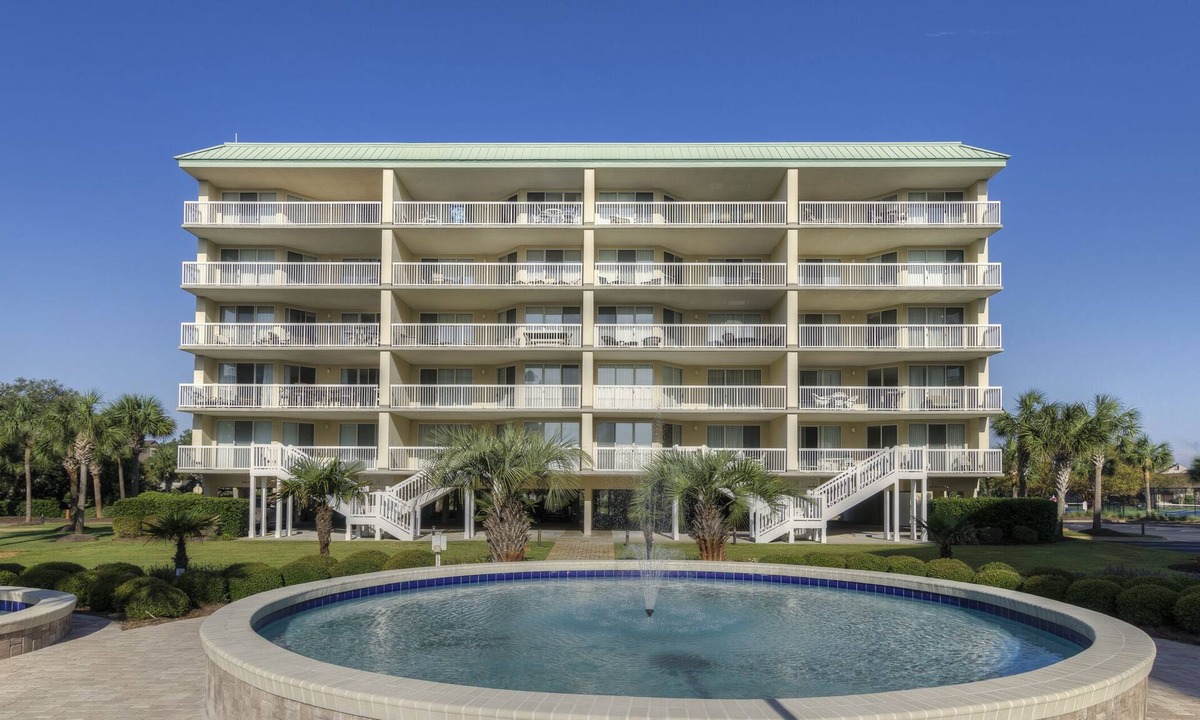 Litchfield by the Sea Condo | Oceanfront condo with beautiful views and pool access located in Litchfield By the Sea.