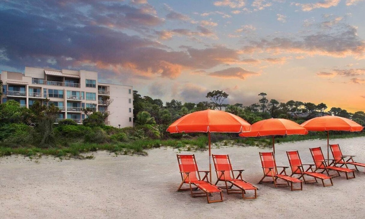 Sea Pines Resort | Oceanfront Villa at Marriot's Monarch at Sea Pines - Private End Unit