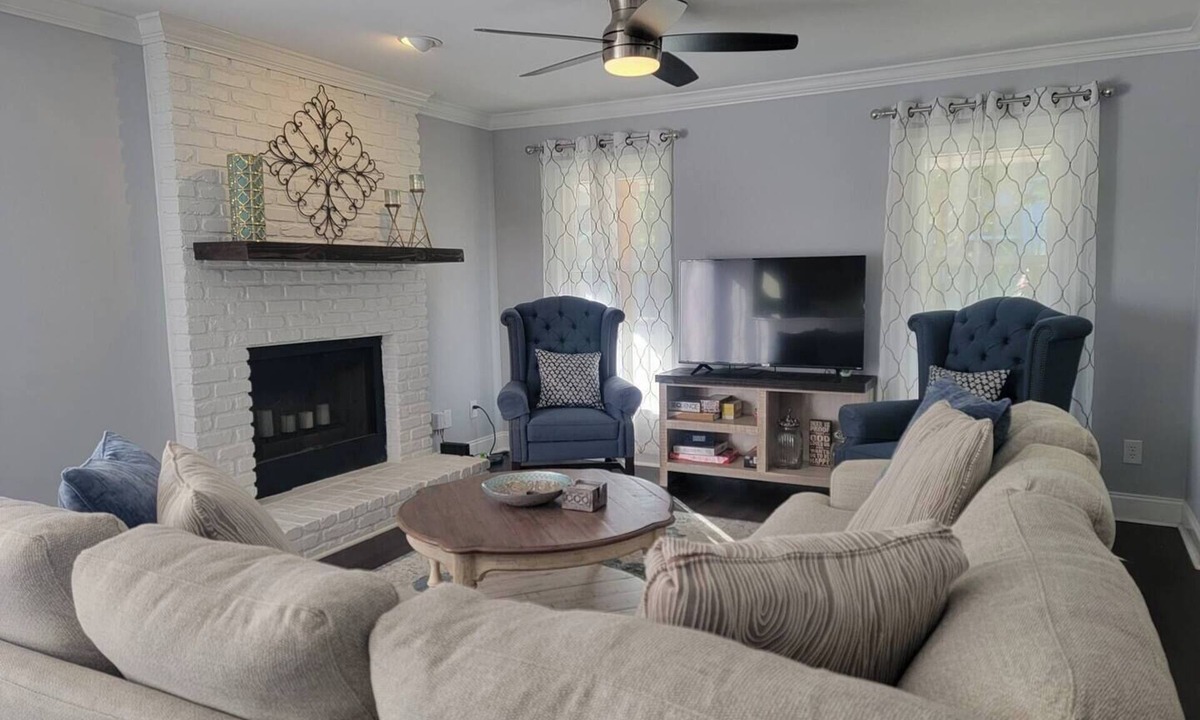 Old Village House | Old Village Home w/Huge Patio-Beach & CHS in 10 Mins! STR#ST260017 BL#20124322