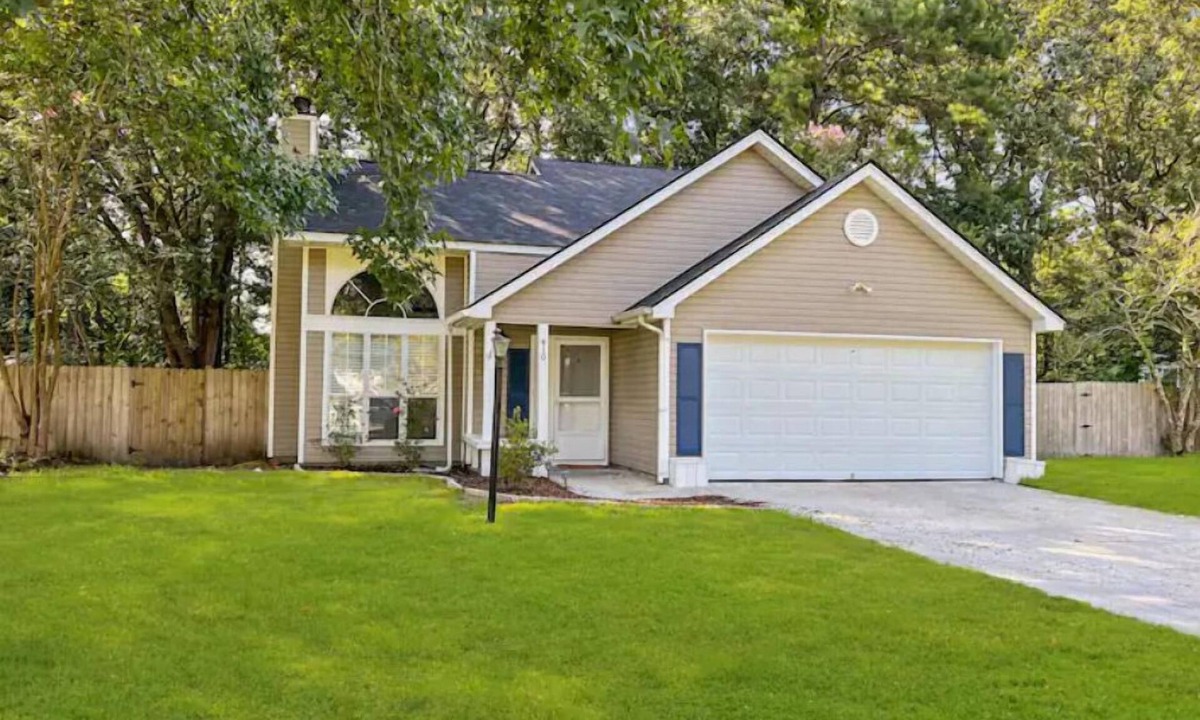 Summerville House | Paramour: huge yard home with ground floor bedroom 25 min to Charleston