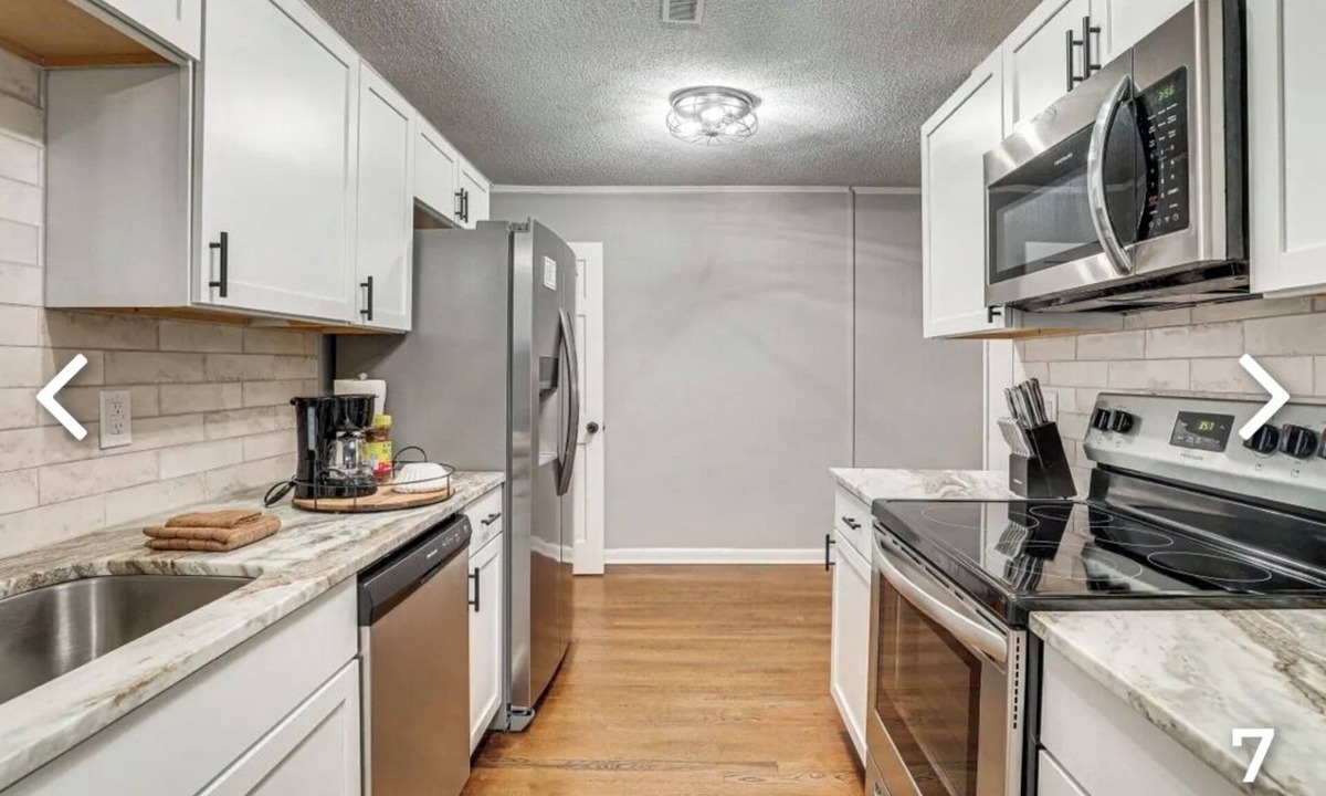 Goose Creek House | Pet Friendly Peace Home -35min to Isle of Palms-