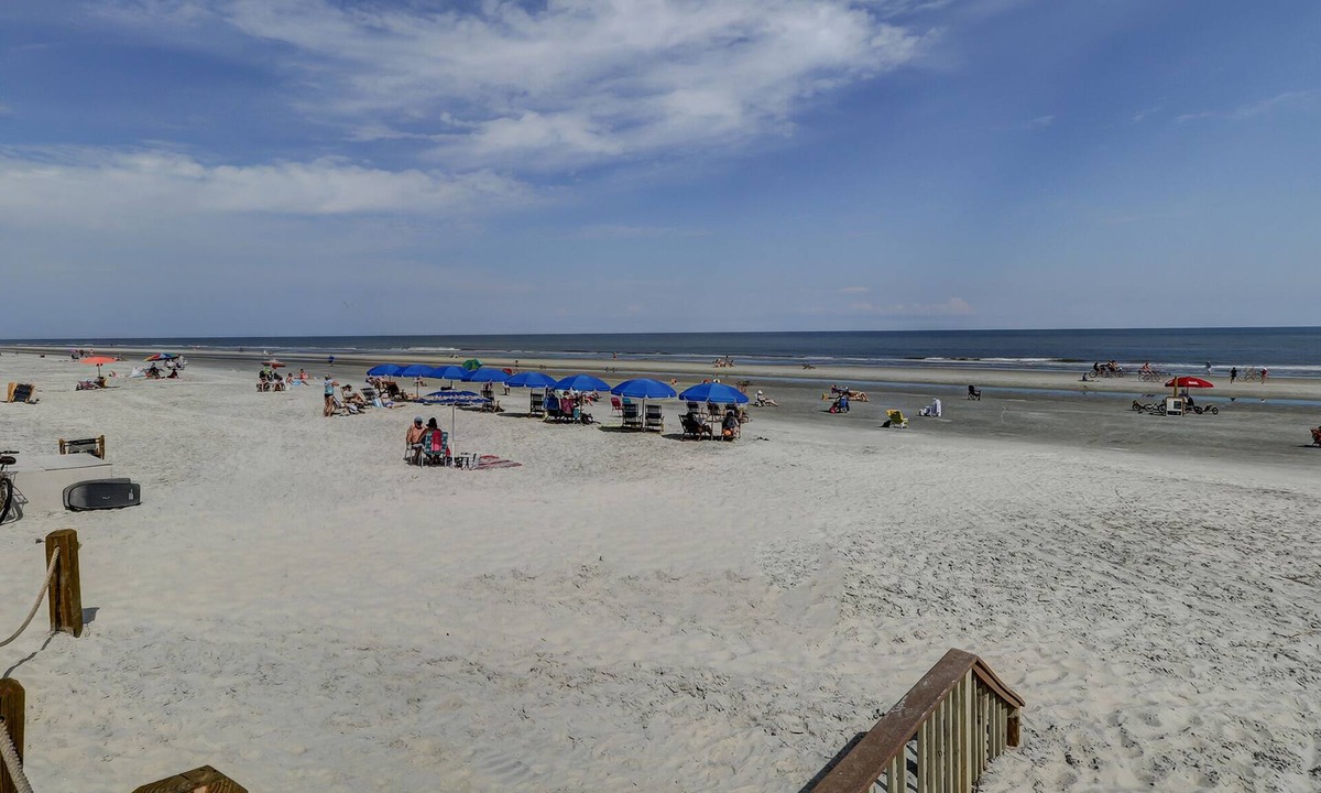 The Cottages House | Pet-friendly Shipyard Cottage along Golf Course with Private Beach Access. Sleeps 6!