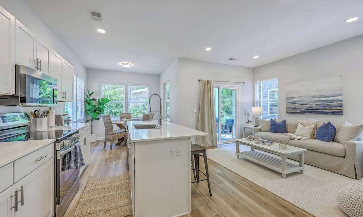 Hanahan House | Pilgrim Luxury #1. Newly Built!