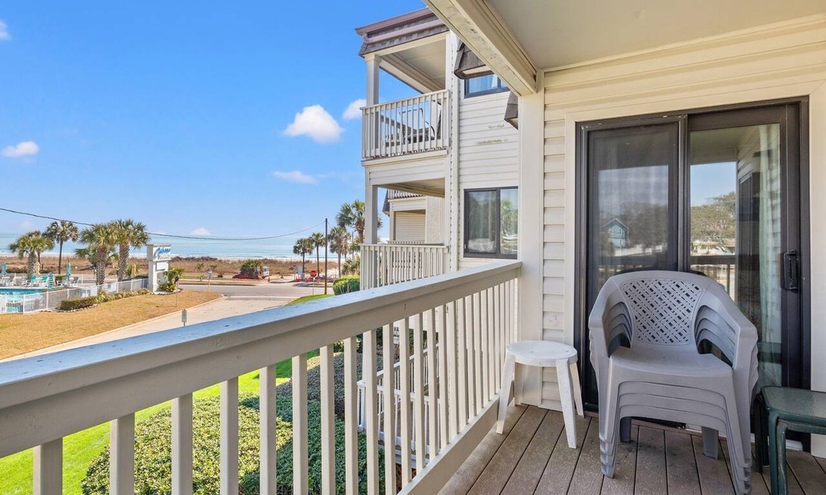 Myrtle Beach Condo | Popular Golden Mile location within a short distance to many local attractions!