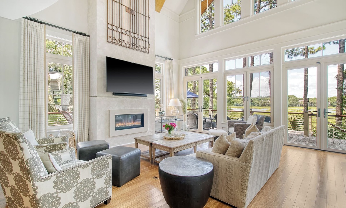 Vanderhorst Plantation Cottage | Rare Opportunity to Stay in HGTV Dream Home!