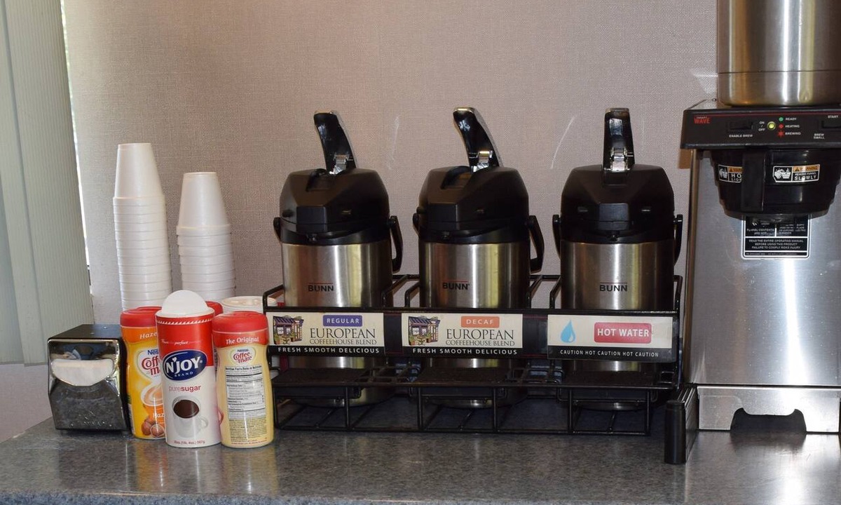 Statesboro Hotel | Red Roof Inn & Suites Statesboro - University