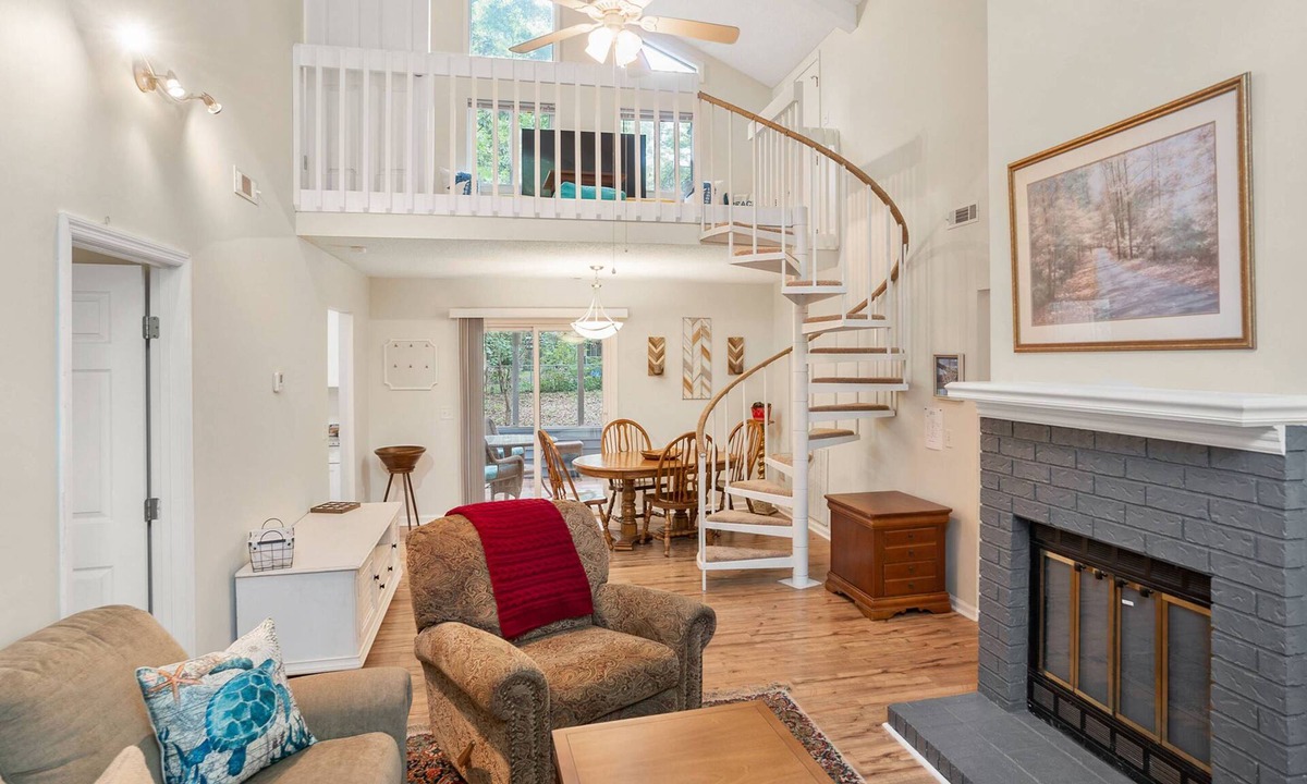 Beaufort House | Relax in a Pet-Friendly Lowcountry Home Near Beaches, Downtown Beaufort, and USMC Graduation!