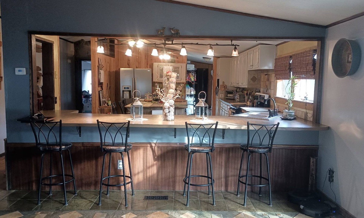 Aiken House | Relaxing Beautiful Views Plenty of Back Roads to Ride ATVs-Horses- Pets Welcomed