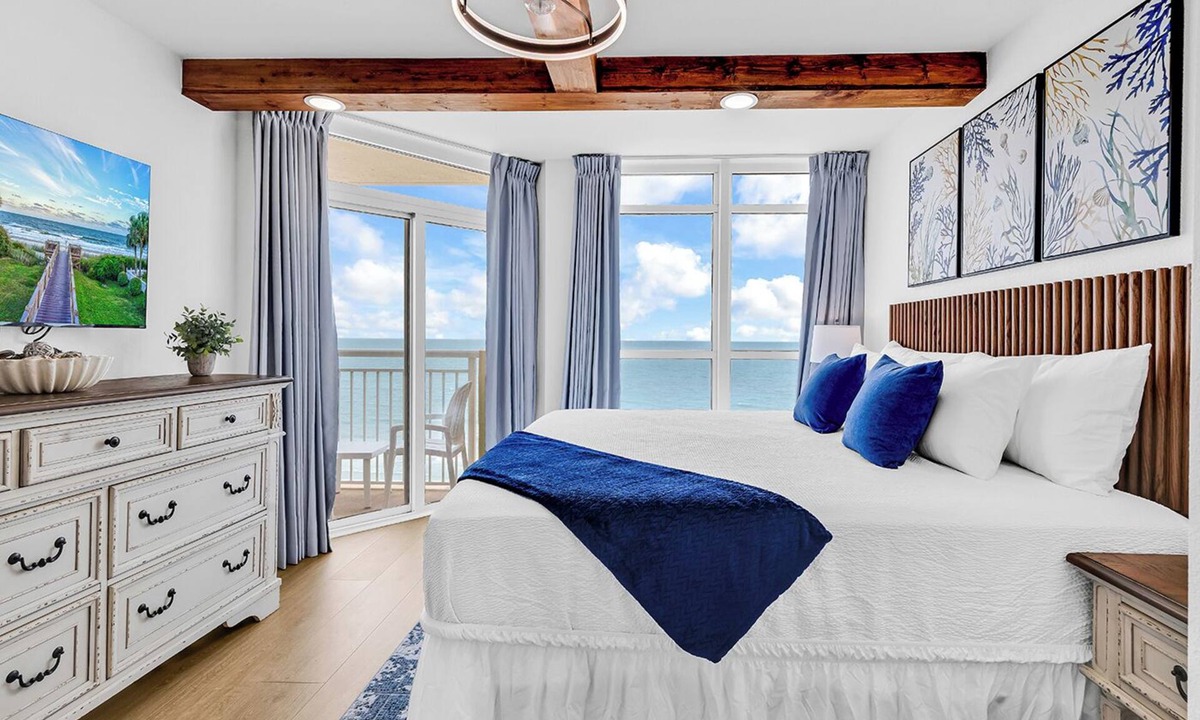 Atlantic Beach Condo | Remodeled Coastal Retreat with Breathtaking Views