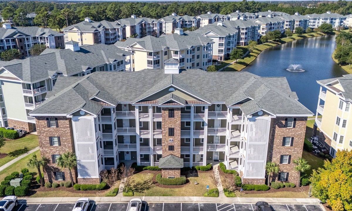 Central Myrtle Beach Apartment | Renovated 3BR · Lakeside Pool · Pet-Friendly