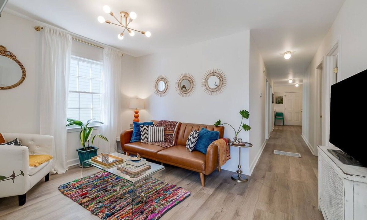 Beach Institute Apartment | Renovated Apartment Near Forsyth Park, Courtyard, Heated Pool Access