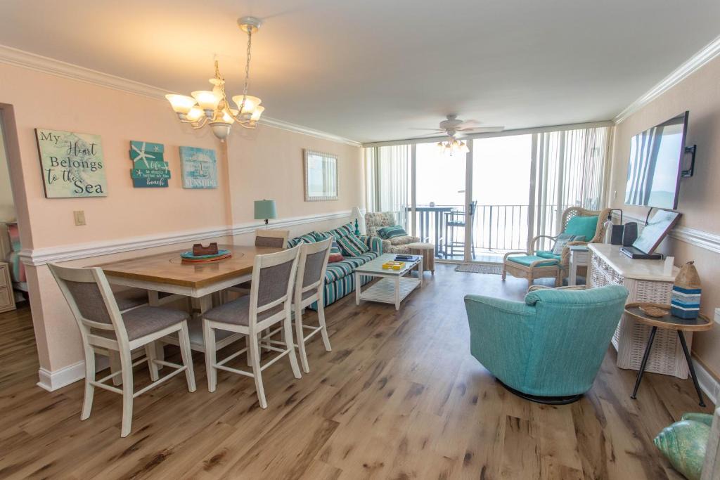 Garden City Apartment | ROYAL GARDEN RESORT 401 condo