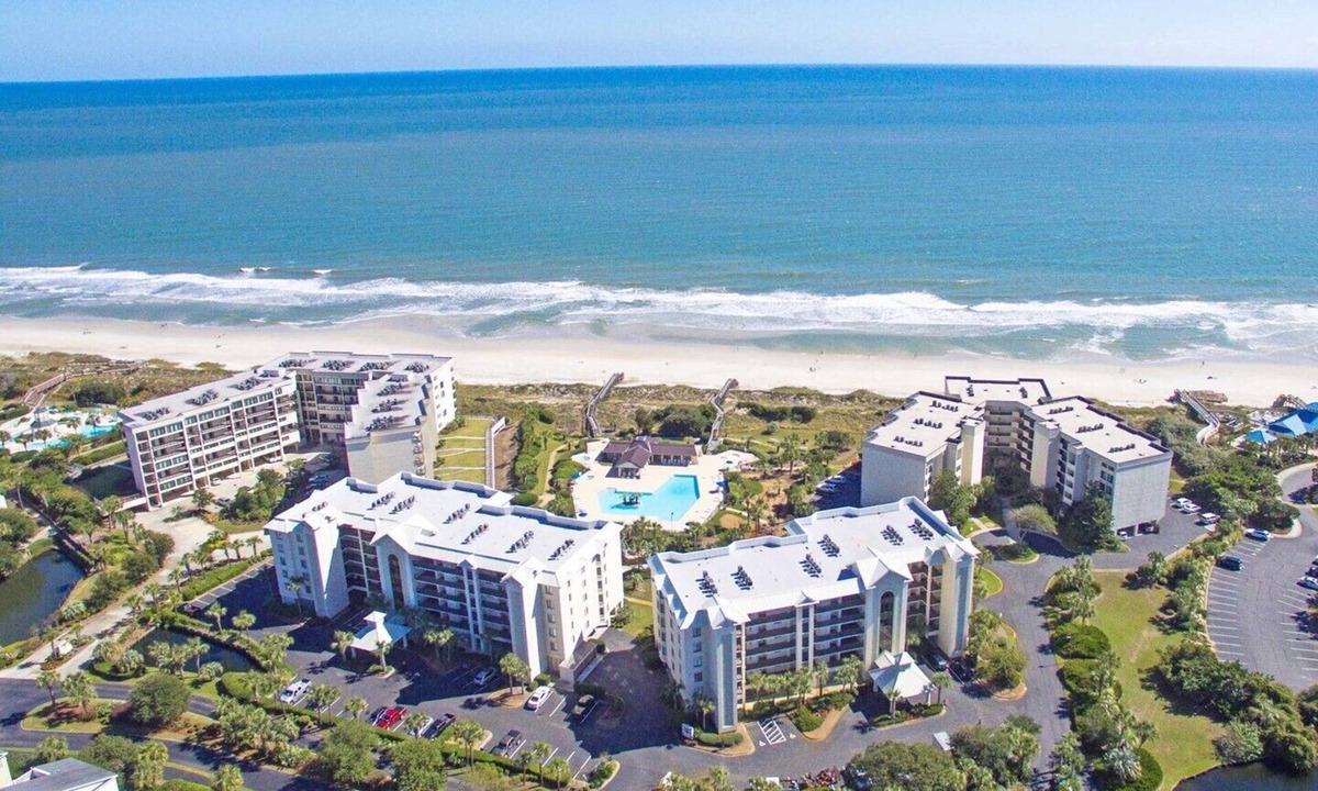 Litchfield by the Sea Condo | Sandpiper CRD1C - Beautifully Decorated - Private Stairs to pool and beach