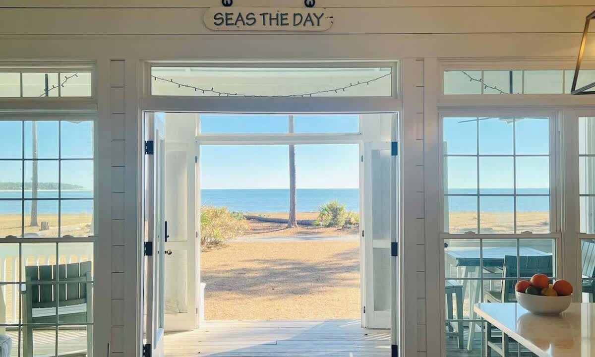 Melrose on the Beach House | Sassafras Cottage 5BDR Oceanfront with golf cart