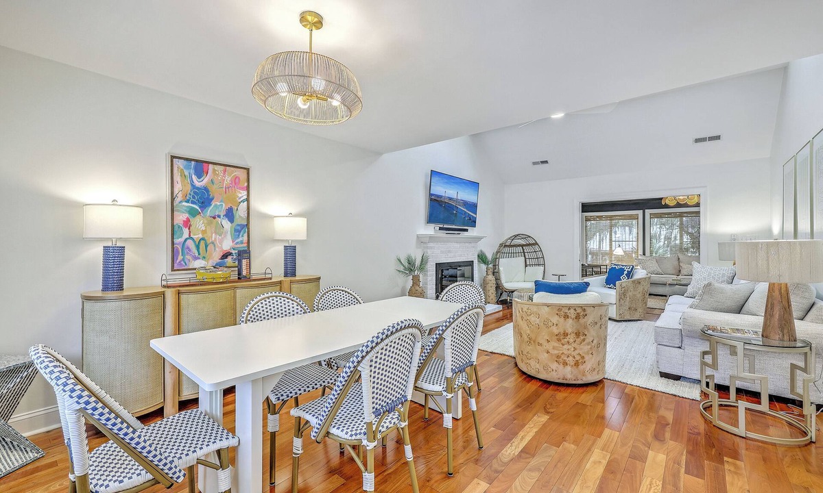 Tarpon Pond Cottage | Seabrook by the Seashore by Sandpiper | Near Beach