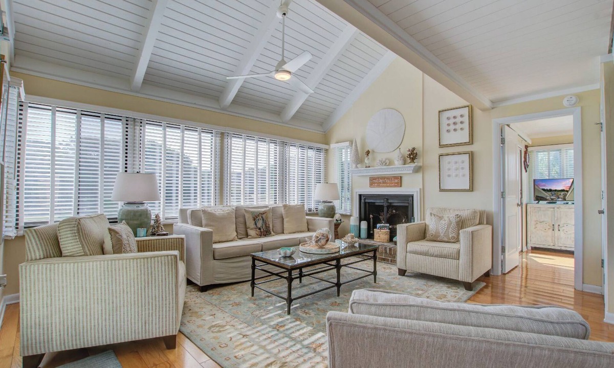 Sealoft Villas Villa | Seabrook Exclusives | 946 Sealoft