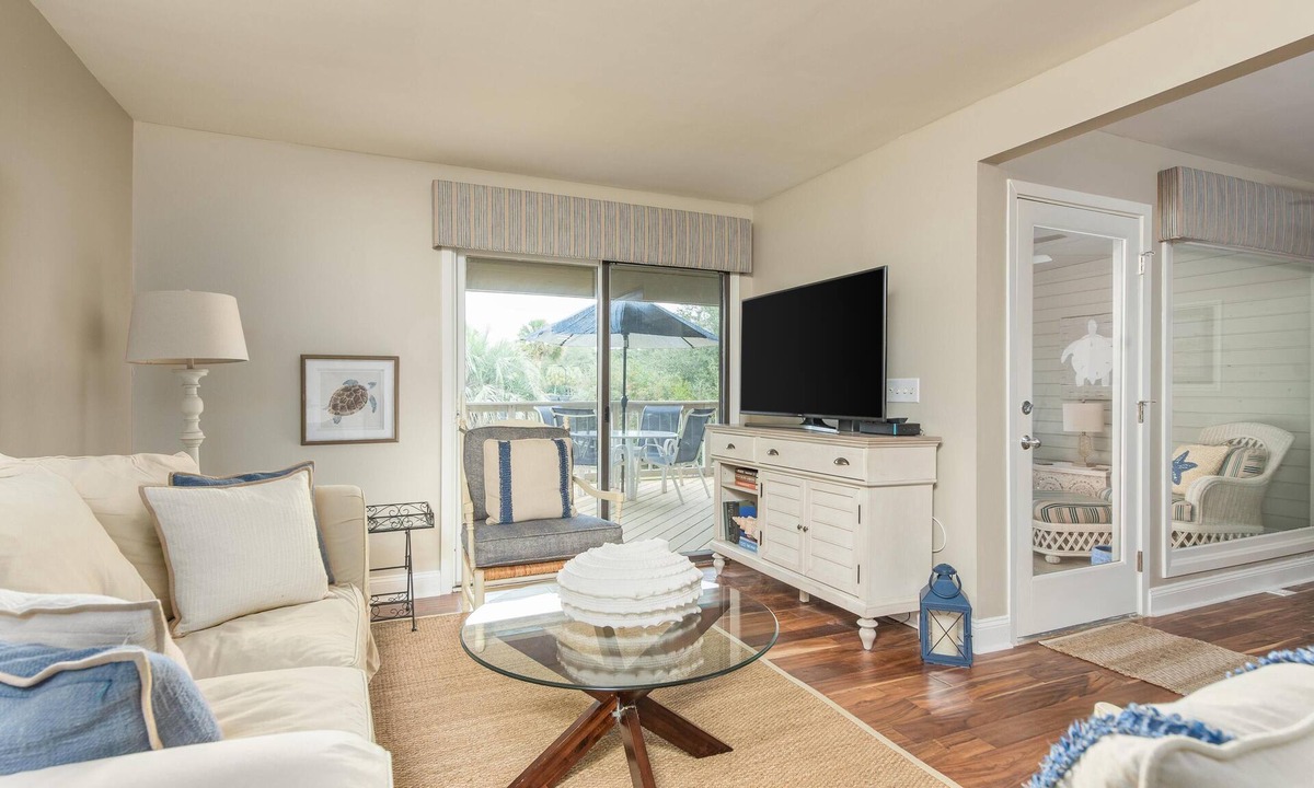 Seabrook Island Villa | Seabrook Island Villa decorated with Charleston flair and Low Country Charm