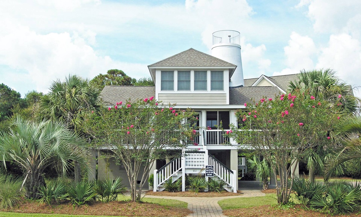 North Litchfield Beach House | Second Row Beach House, Screened Porch with Rocking Chairs, Easy Walk to Beach
