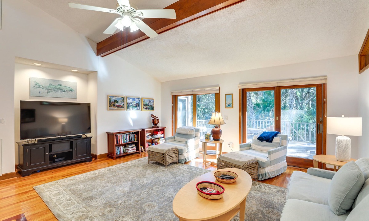 West Beach House | Spacious Kiawah Island Home w/Deck, Walk to Beach