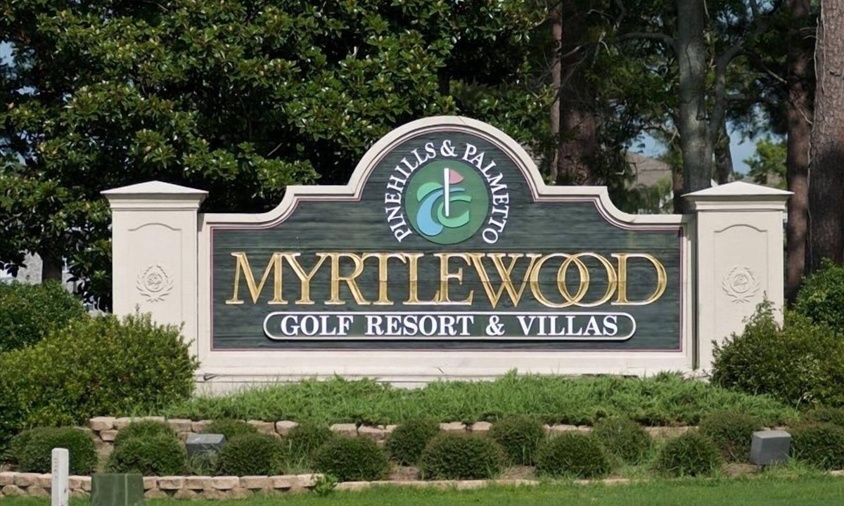 Central Myrtle Beach Villa | Spacious Myrtlewood Villa 2BR 4 beds and 2 full BA