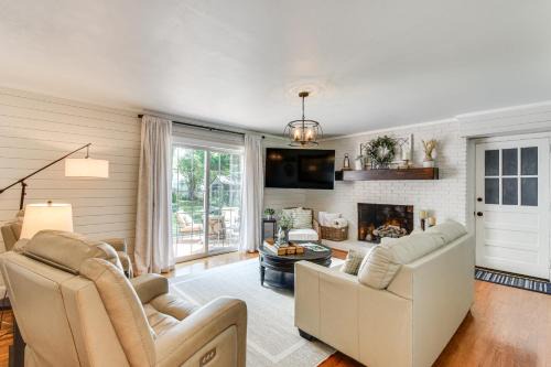 Taylors House | Spacious Taylors Home ~ 5 Mi to Dtwn Greenville!
