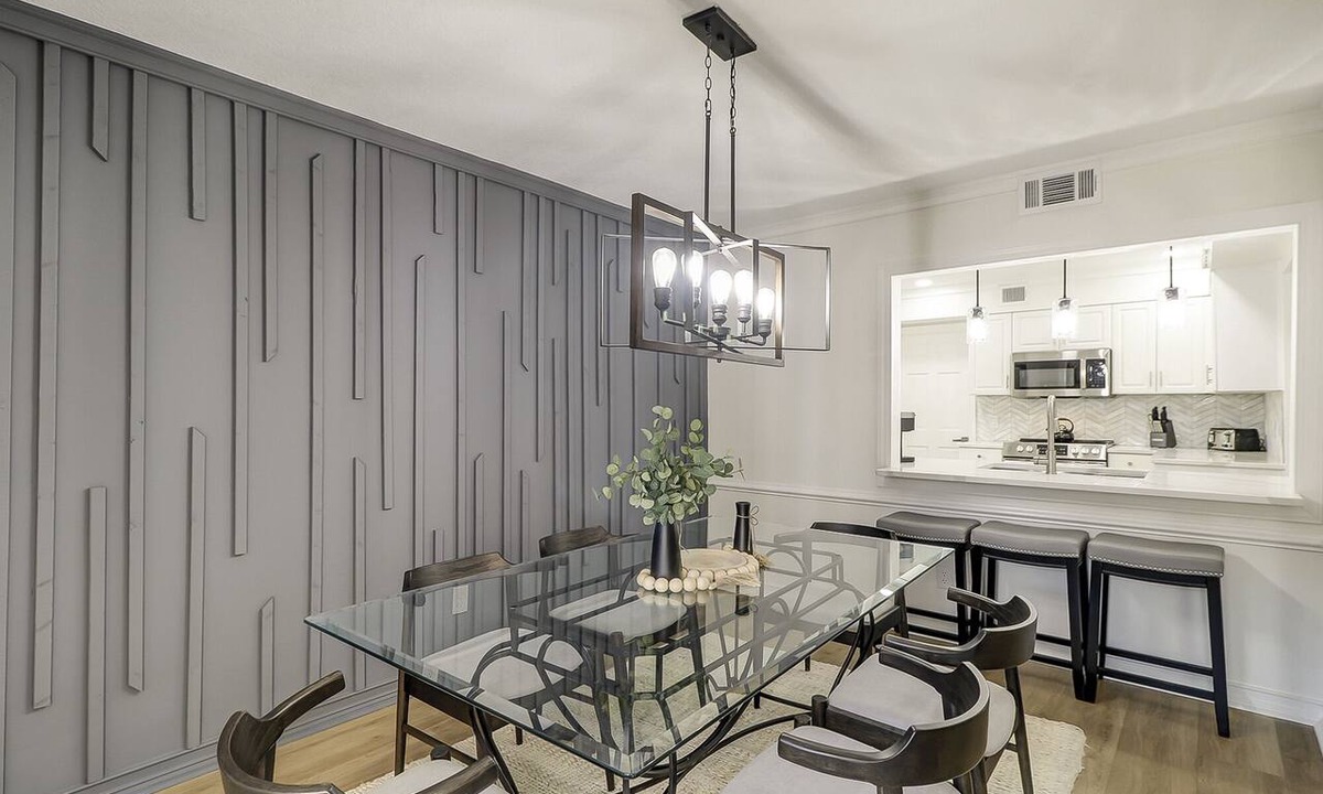 Harbour Town Condo | Spectacular 3 BR 3.5 BA townhome Cutter Court Beach Gear & Bike Rentals Included