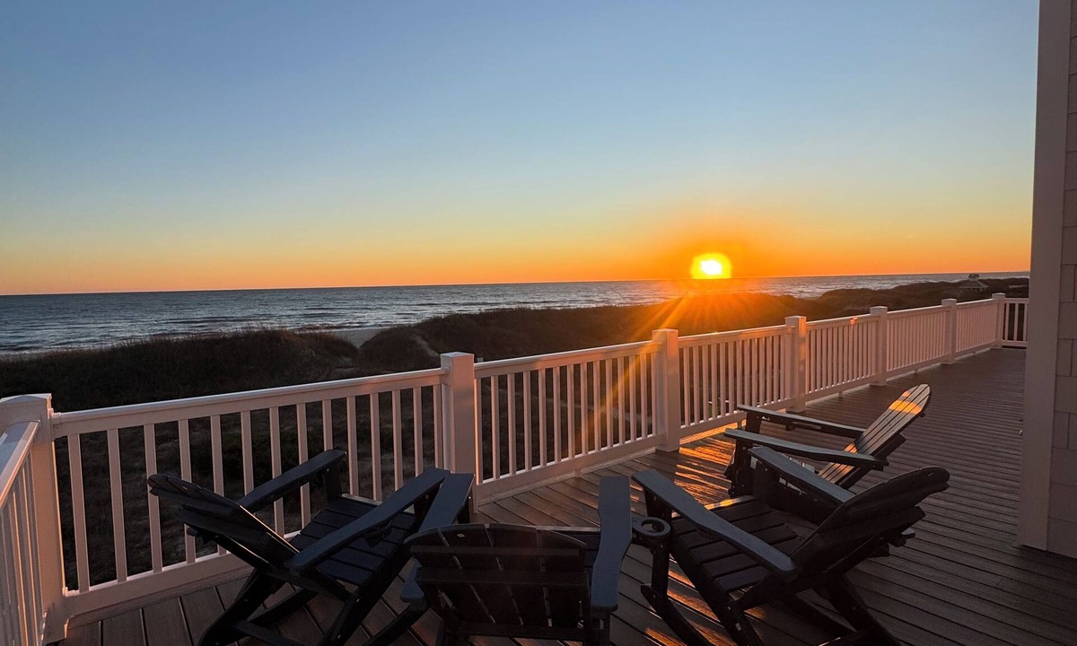 Yaupon Beach House | Stella Blue - NEW Luxury Oceanfront Home Sleeps 12 -Bar and 2nd living room.