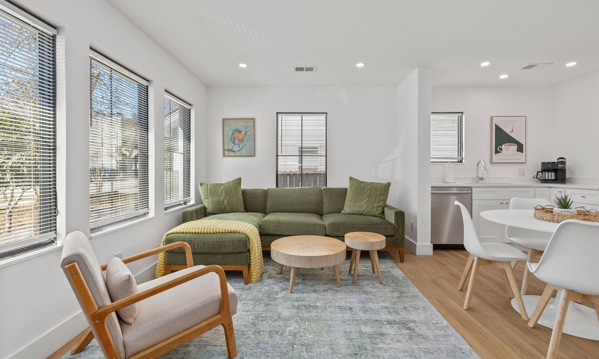 West Ashley House | Suite Magnolia II, Hot Tub & Pet Friendly
